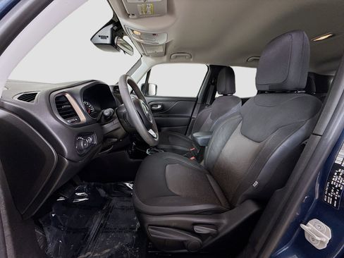 Used 2023 Jeep Renegade Latitude image 21