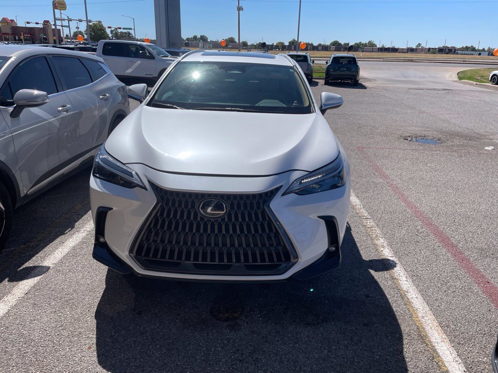 Used 2025 Lexus NX 350 AWD w/ Accessory Package (2T) image 2