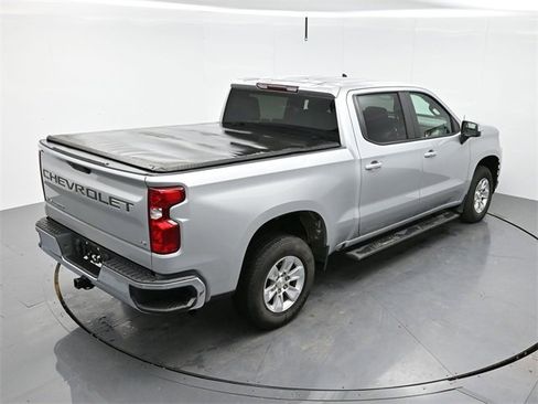 Used 2021 Chevrolet Silverado 1500 LT image 23