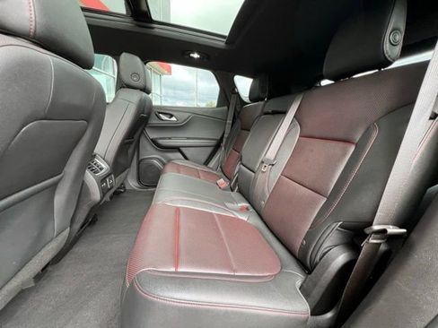 Used 2021 Chevrolet Blazer RS w/ Enhanced Convenience Package image 27