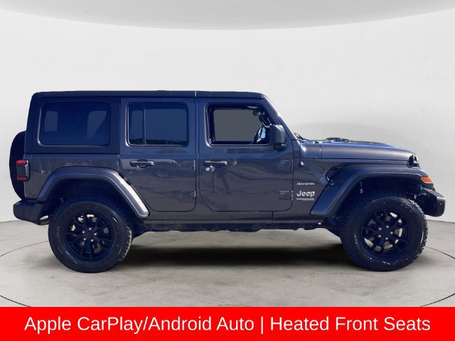 Used 2018 Jeep Wrangler Unlimited Sahara w/ Cold Weather Group AWD/4WD image 6