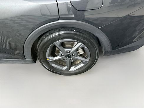 Used 2025 Kia K4 FWD image 11