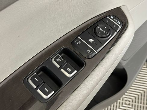 Used 2018 Kia Optima EX w/ Premium Package image 31