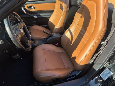 Used 2002 Toyota MR2 image 27