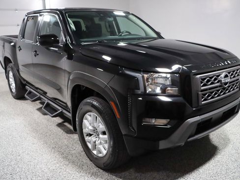 Used 2023 Nissan Frontier SV w/ SV Convenience Package AWD/4WD image 5