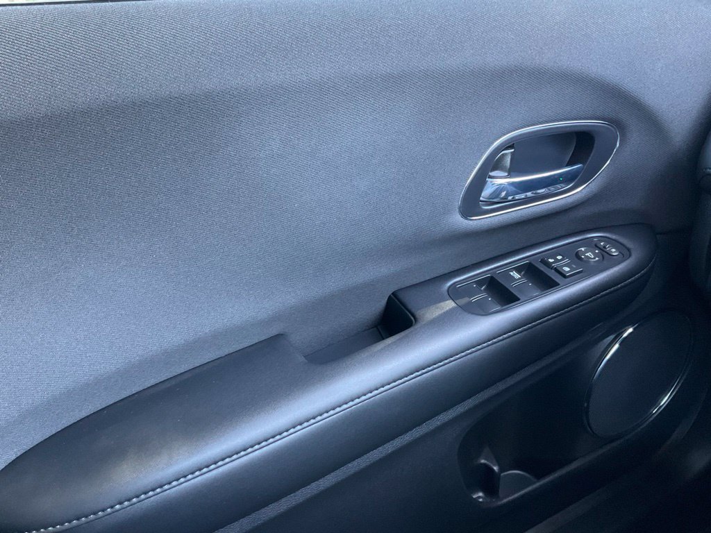 Used 2022 Honda HR-V EX image 36