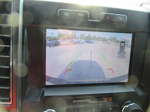Used 2021 Ford F350 XLT w/ XLT Premium Package AWD/4WD image 32
