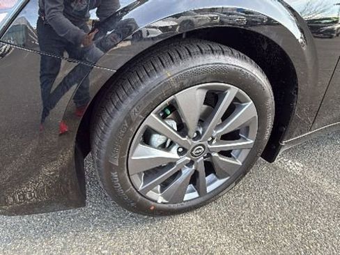 New 2026 Nissan Sentra SL w/ Floor Mat Package FWD image 9