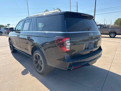 Used 2023 Ford Expedition Max Limited AWD/4WD image 5