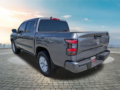 Certified 2023 Nissan Frontier SV w/ Tow Package AWD/4WD image 7