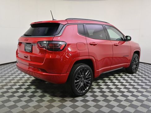 Used 2022 Jeep Compass Limited w/ (RED) Package AWD/4WD image 7