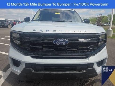 Used 2025 Ford Expedition Max Active AWD/4WD image 4