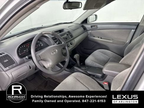 Used 2004 Toyota Camry LE image 4