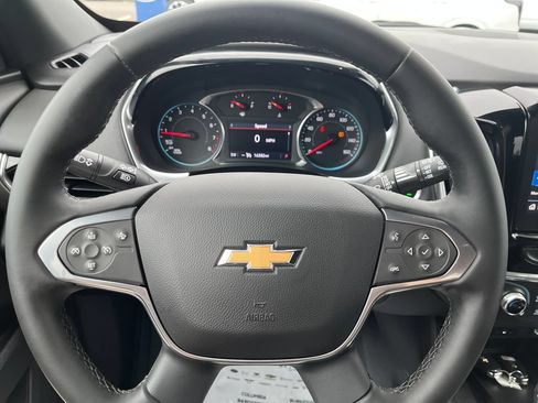 Used 2023 Chevrolet Traverse LT FWD image 14