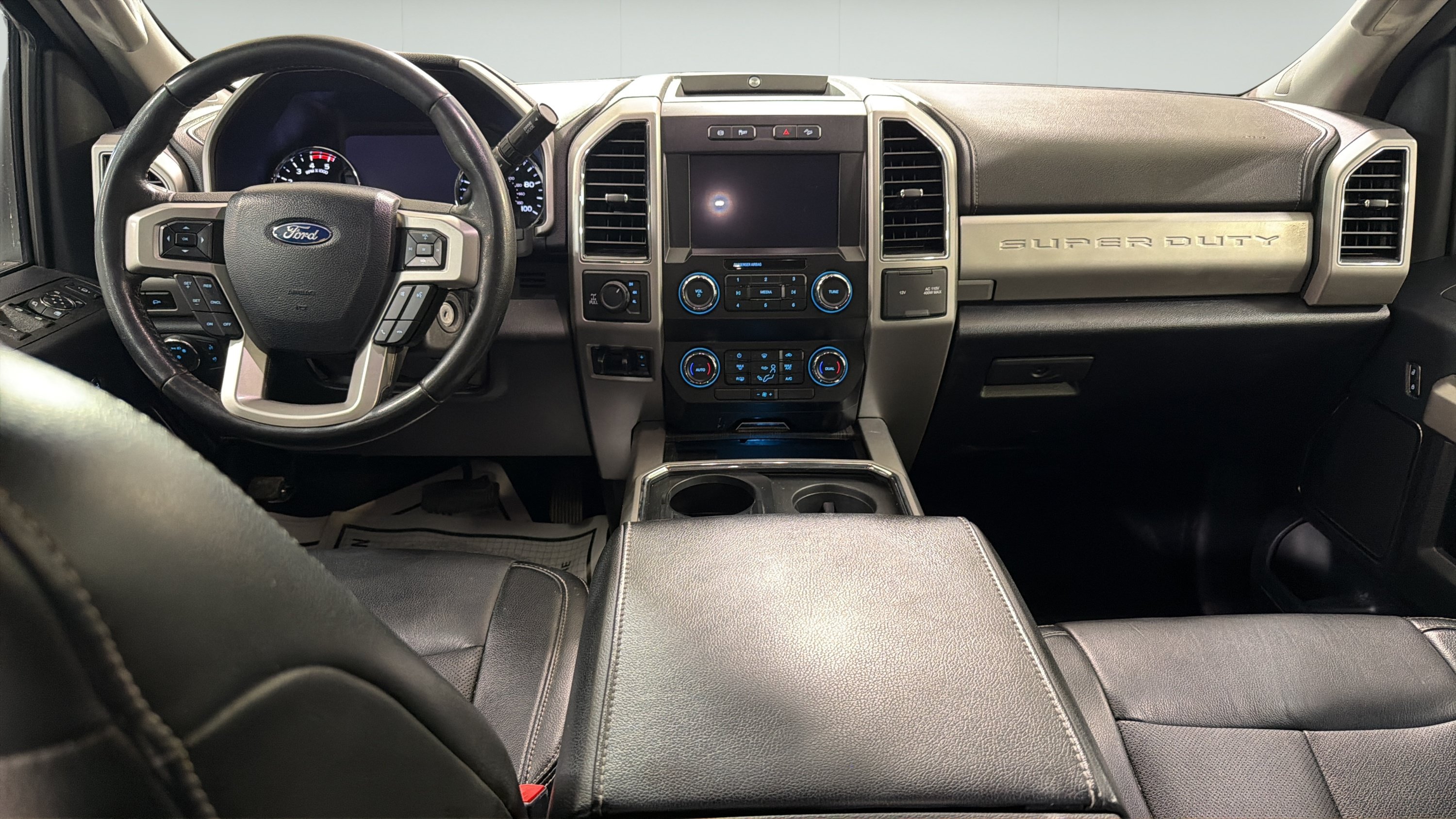 Used 2021 Ford F250 Lariat w/ FX4 Off-Road Package AWD/4WD image 23