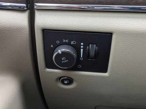 Used 2018 Jeep Grand Cherokee Limited w/ Luxury Group II image 31