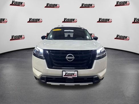 Used 2023 Nissan Pathfinder SL w/ Black Appearance Package image 2