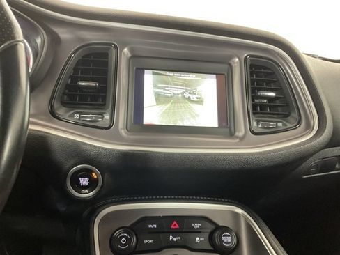 Used 2022 Dodge Challenger GT image 23