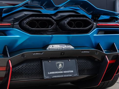 Used 2026 Lamborghini Revuelto AWD/4WD image 13