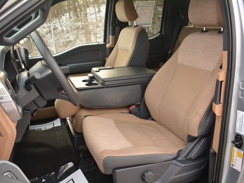 Used 2022 Ford F150 XLT image 9