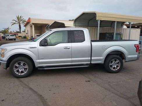 Used 2015 Ford F150 XLT w/ Equipment Group 302A Luxury image 8
