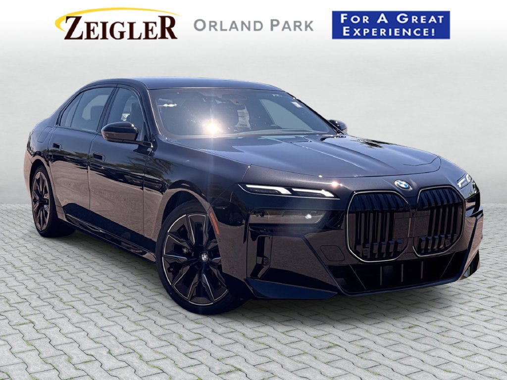 Used 2026 BMW 740i xDrive w/ Luxury Rear Seating Package AWD/4WD image 1