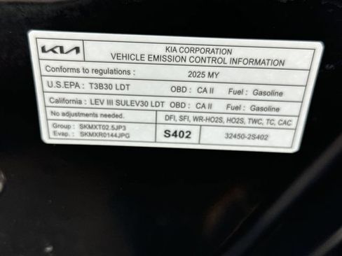 Used 2025 Kia Sorento EX FWD image 33