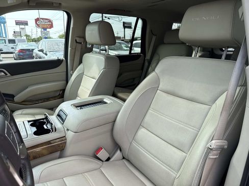 Used 2017 GMC Yukon Denali w/ Open Road Package RWD image 17
