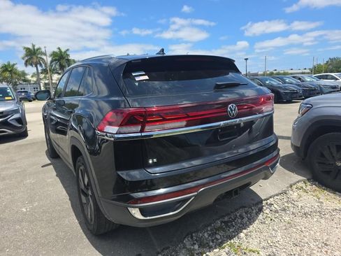 Used 2024 Volkswagen Atlas Cross Sport SE FWD image 11