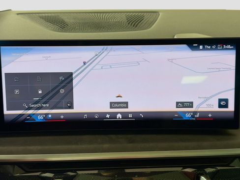 Certified 2025 BMW X5 xDrive40i w/ Climate Comfort Package image 17