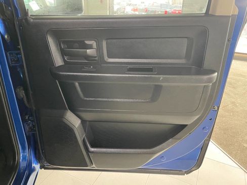 Used 2015 RAM 1500 Express image 25