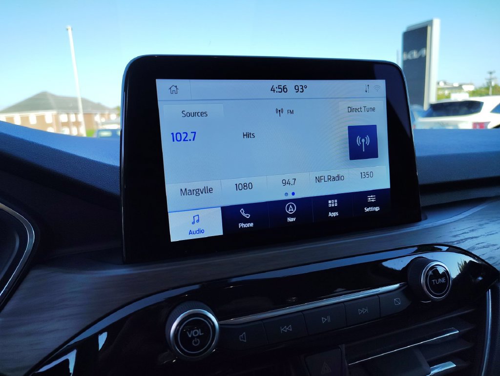 Used 2020 Ford Escape Titanium AWD/4WD image 12