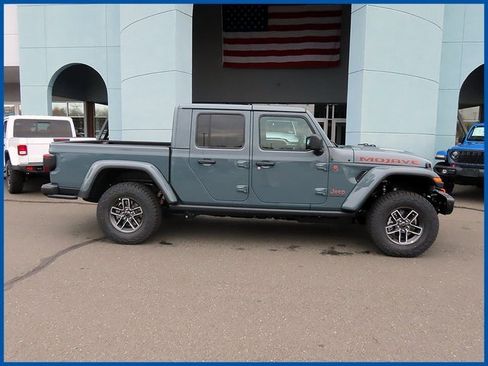 New 2026 Jeep Gladiator Mojave image 2