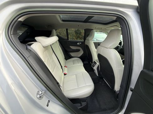 Certified 2023 Volvo XC40 B5 Plus w/ Driver Assist Package image 21