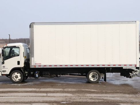 Used 2023 Chevrolet Low Cab Forward 5500XD image 5