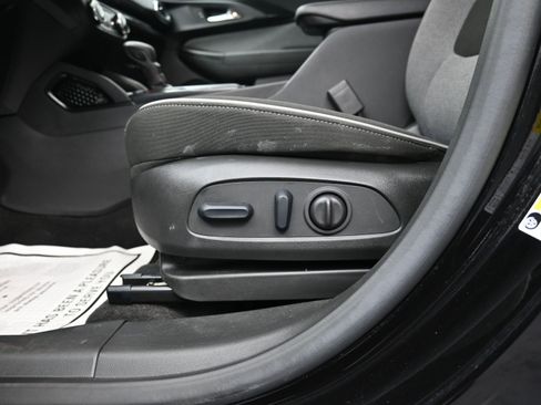 Used 2023 Chevrolet TrailBlazer LT w/ Convenience Package image 17