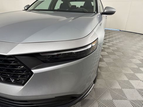 Used 2025 Honda Accord LX image 25