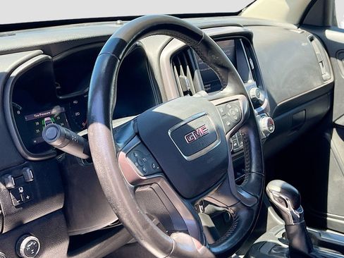 Used 2022 GMC Canyon AT4 w/ Trailering Package AWD/4WD image 9