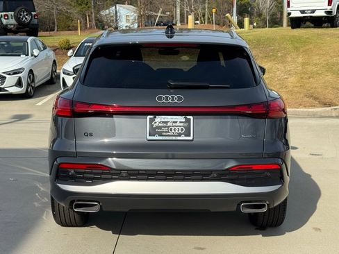 New 2025 Audi Q5 Prestige image 12