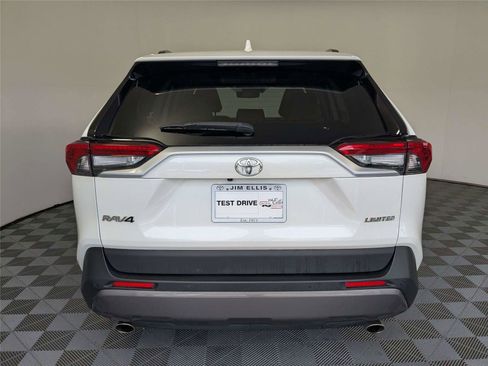 Used 2021 Toyota RAV4 Limited FWD image 6