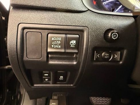 Used 2012 Lexus IS 250C w/ Luxury Pkg RWD image 12