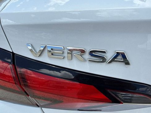 Used 2023 Nissan Versa S FWD image 10