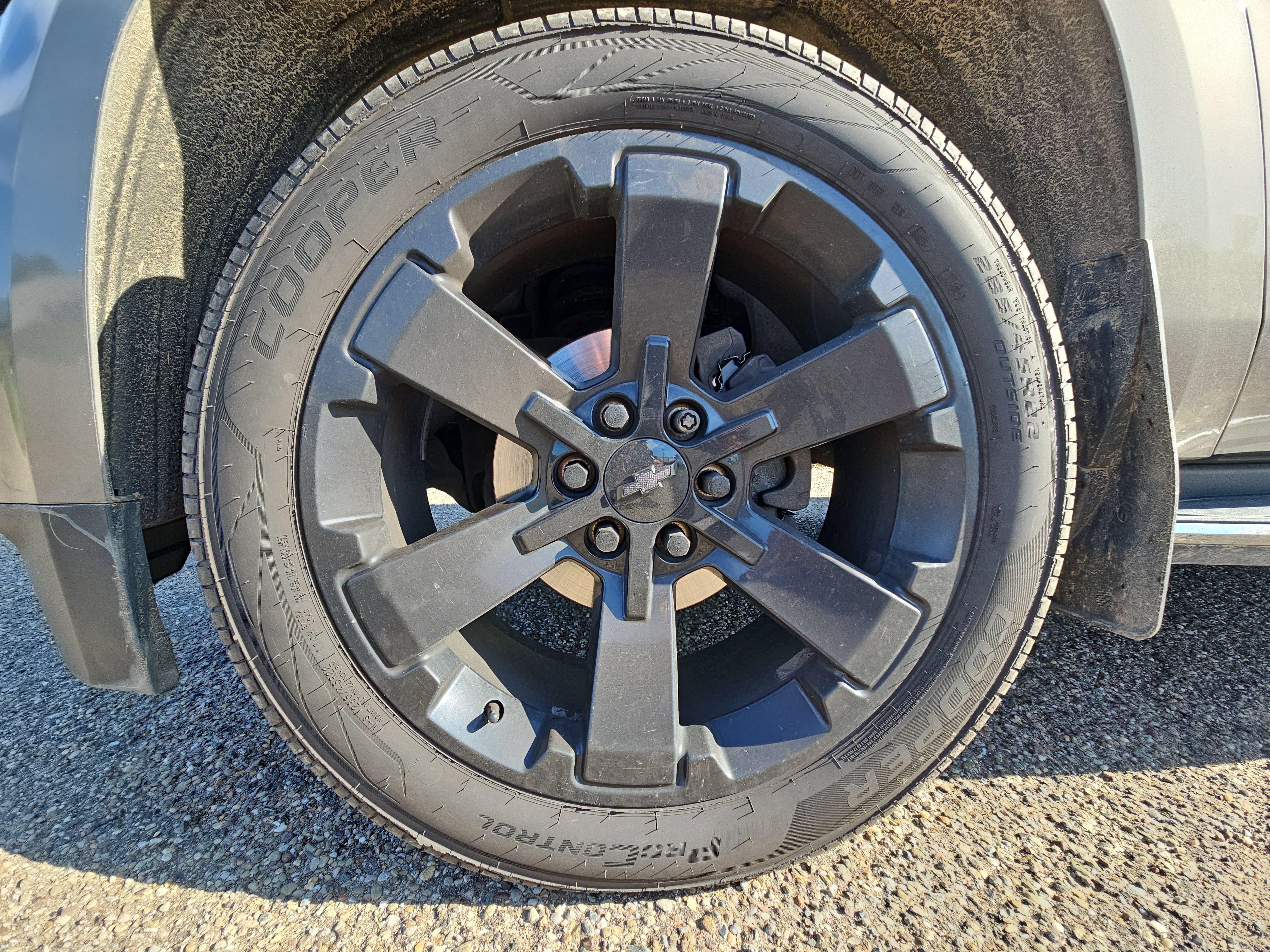 Used 2019 Chevrolet Suburban Premier AWD/4WD image 15