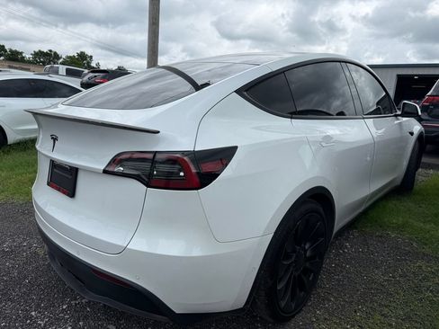 Used 2022 Tesla Model Y Performance AWD/4WD image 4
