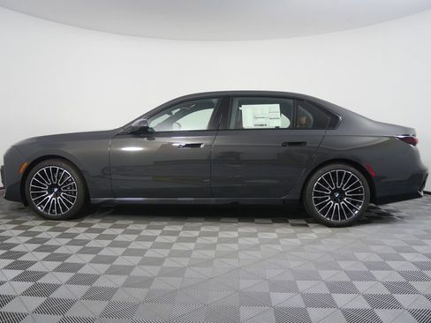 New 2026 BMW 740i xDrive AWD/4WD image 6