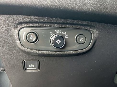 Used 2020 GMC Terrain SLT image 11