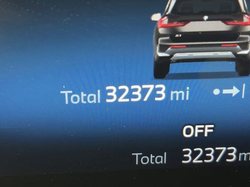 Used 2025 BMW X1 xDrive28i image 5