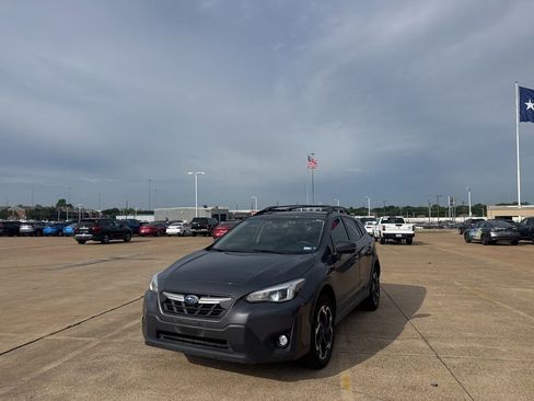 Used 2023 Subaru Crosstrek 2.5i Limited AWD/4WD image 7