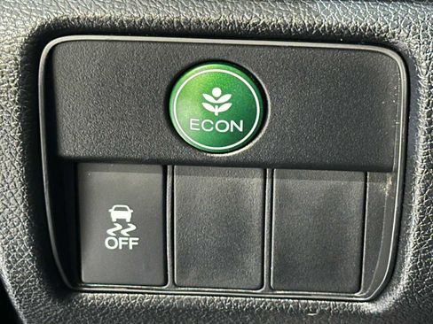 Used 2016 Honda Accord Sport image 16