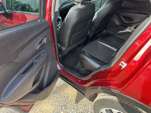 Used 2021 Buick Encore Preferred image 14